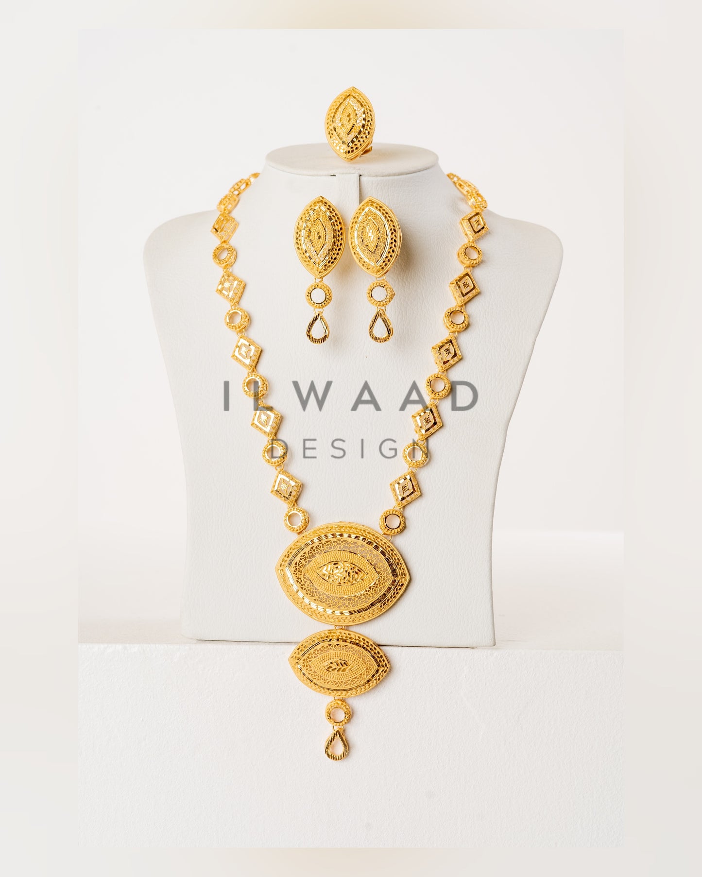 ADAR Jewellery Set